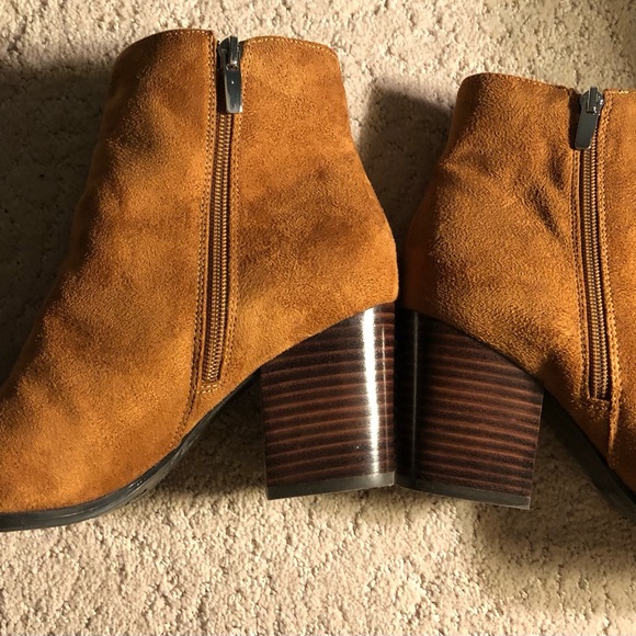 EUC Nine West Double Zip Suede Ankle Boots 9 - Picture 12 of 14